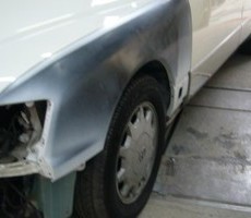 トヨタ・セルシオの鈑金修理事例（１）のサムネイル